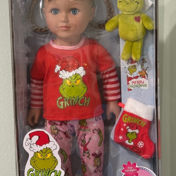 New My Life As Poseable Grinch Sleepover 18 inch Doll, Blonde Hair, Blue Eyes. - Picture 5 of 6